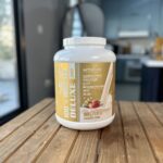 پروتئین ایزوله وی اکتیو لب 100% ISOLATE DELUXE ZERO طعم میلک شیک توت فرنگی