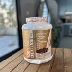 پروتئین ایزوله اکتیو لب 100% ISOLATE DELUXE ZERO  طعم شکلات