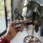 پروتئین بار 30 درصد پروتئین شکلاتی OSHEE