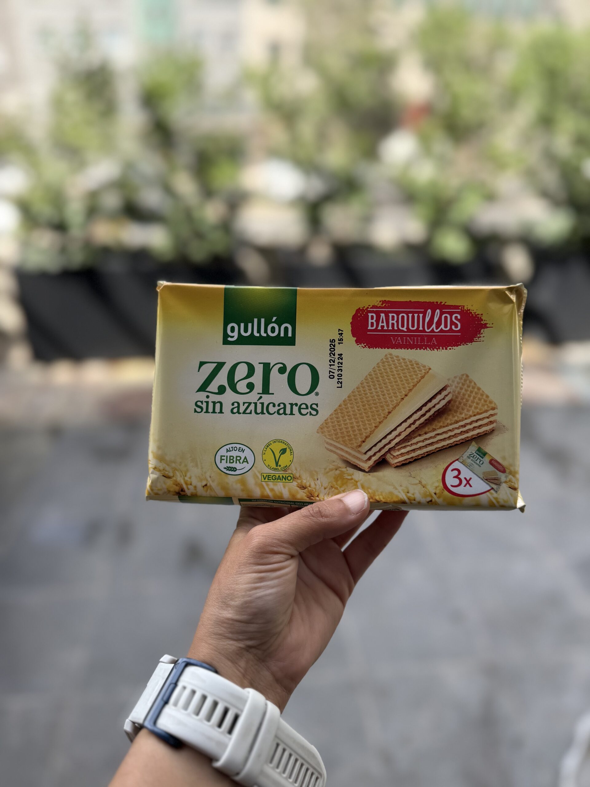 ویفر بدون شکر وگان طعم وانیلی gullon