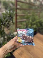 براونی شکلاتی بدون قند با تکه های شکلات سفید keto