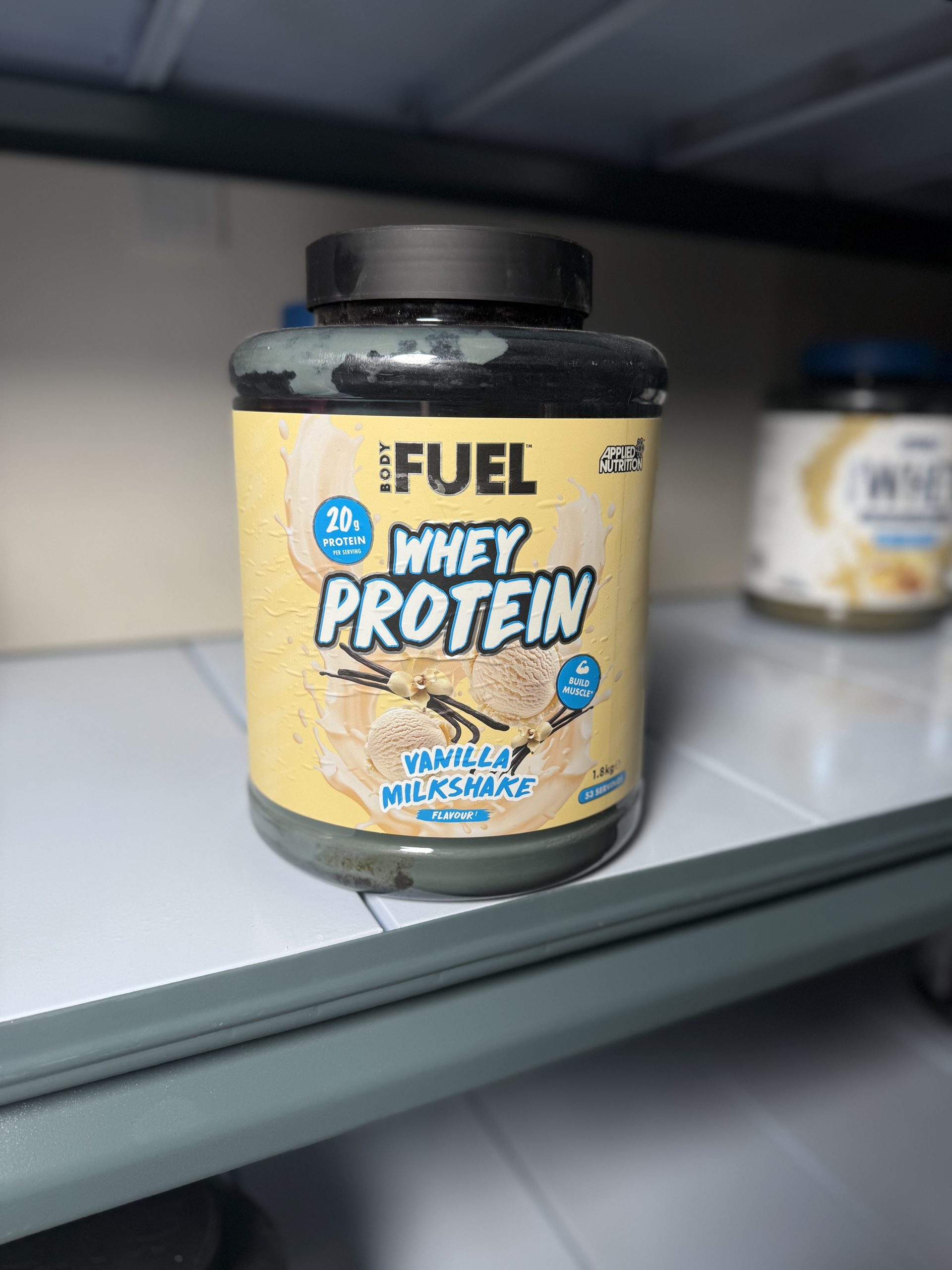 IMG_7571 پروتئین whey اپلاید طعم میلک شیک وانیلی BODY FUEL - Image 1