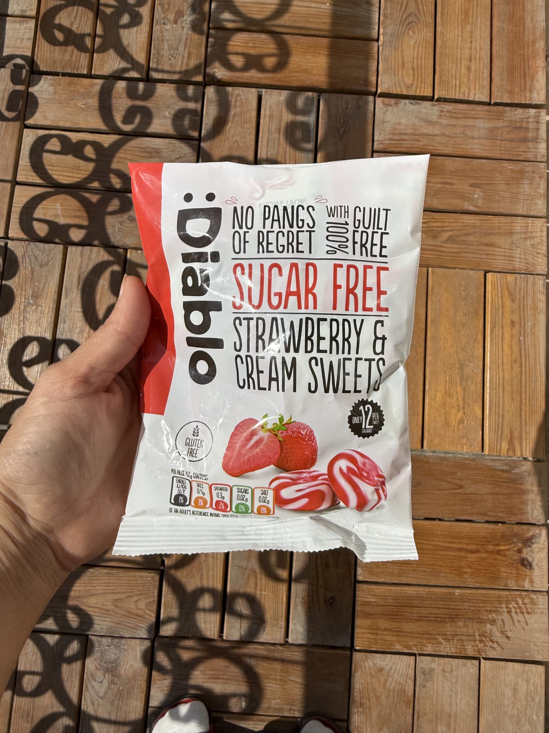 IMG_0002 آبنبات بدون قند و گلوتن فری طعم توت فرنگی و خامه DIABLO - Image 1