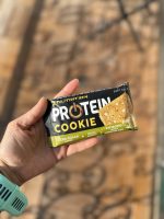 کوکی پروتئینی GO ON بدون شکر طعم پسته و شکلات سفید