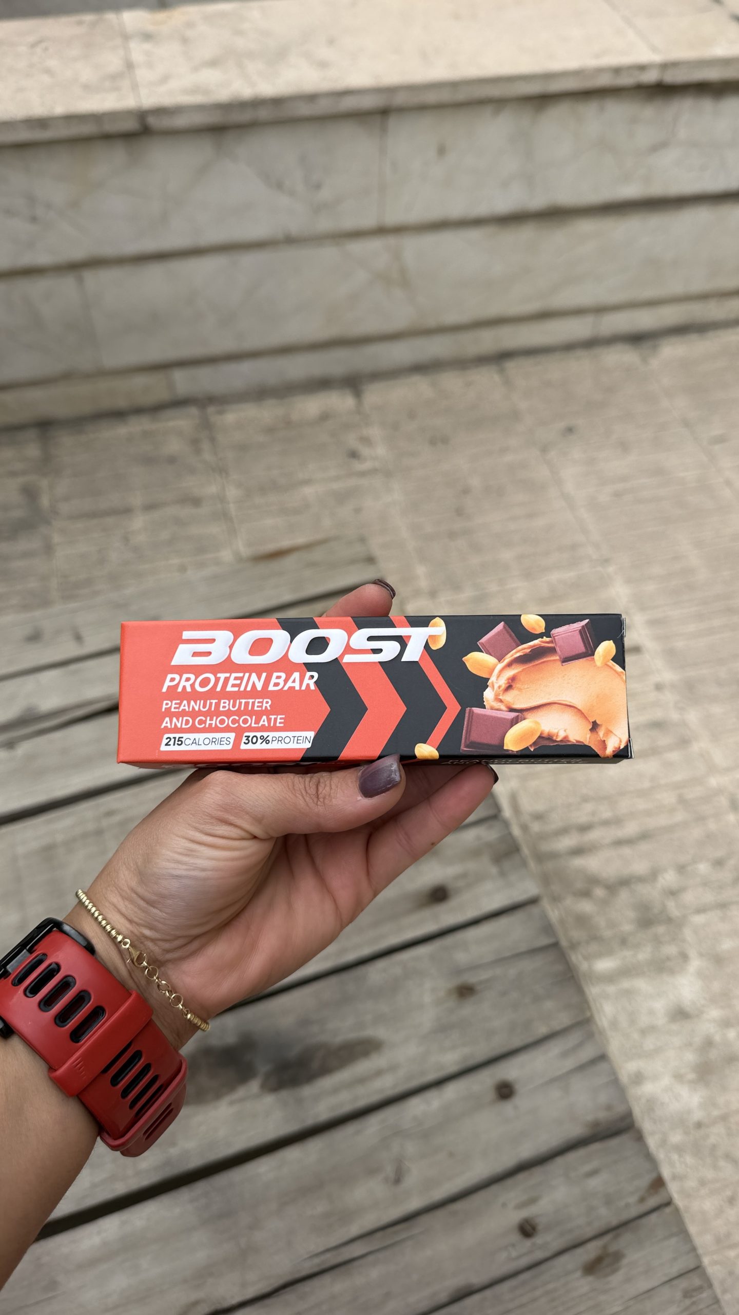 IMG_8598 (2) پروتئین بار BOOST شکلات و بادام زمینی - تصویر 1
